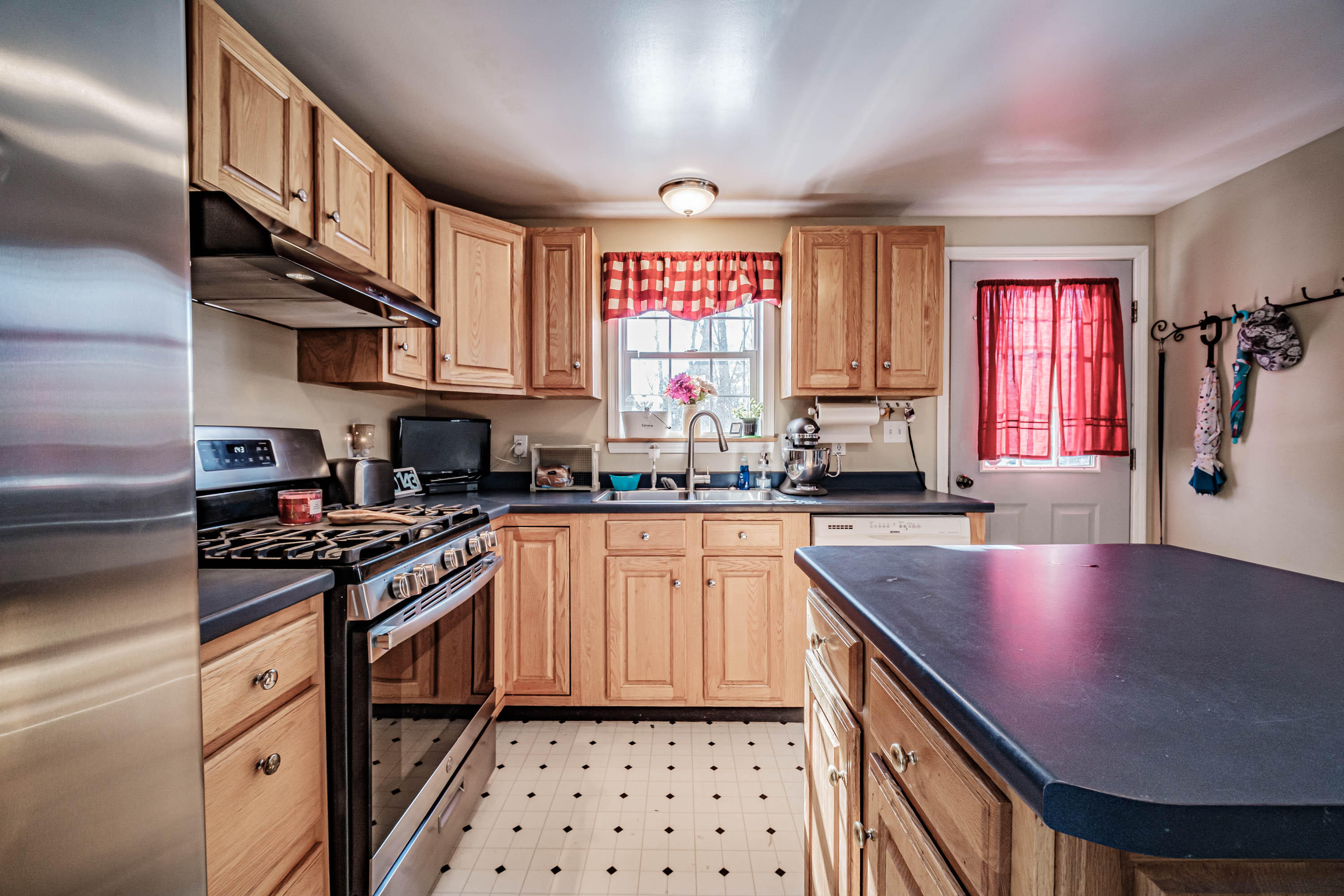 31 Dorr Road Wiscasset, ME 04578 - Photo 6 of 32 20220228gp-62010