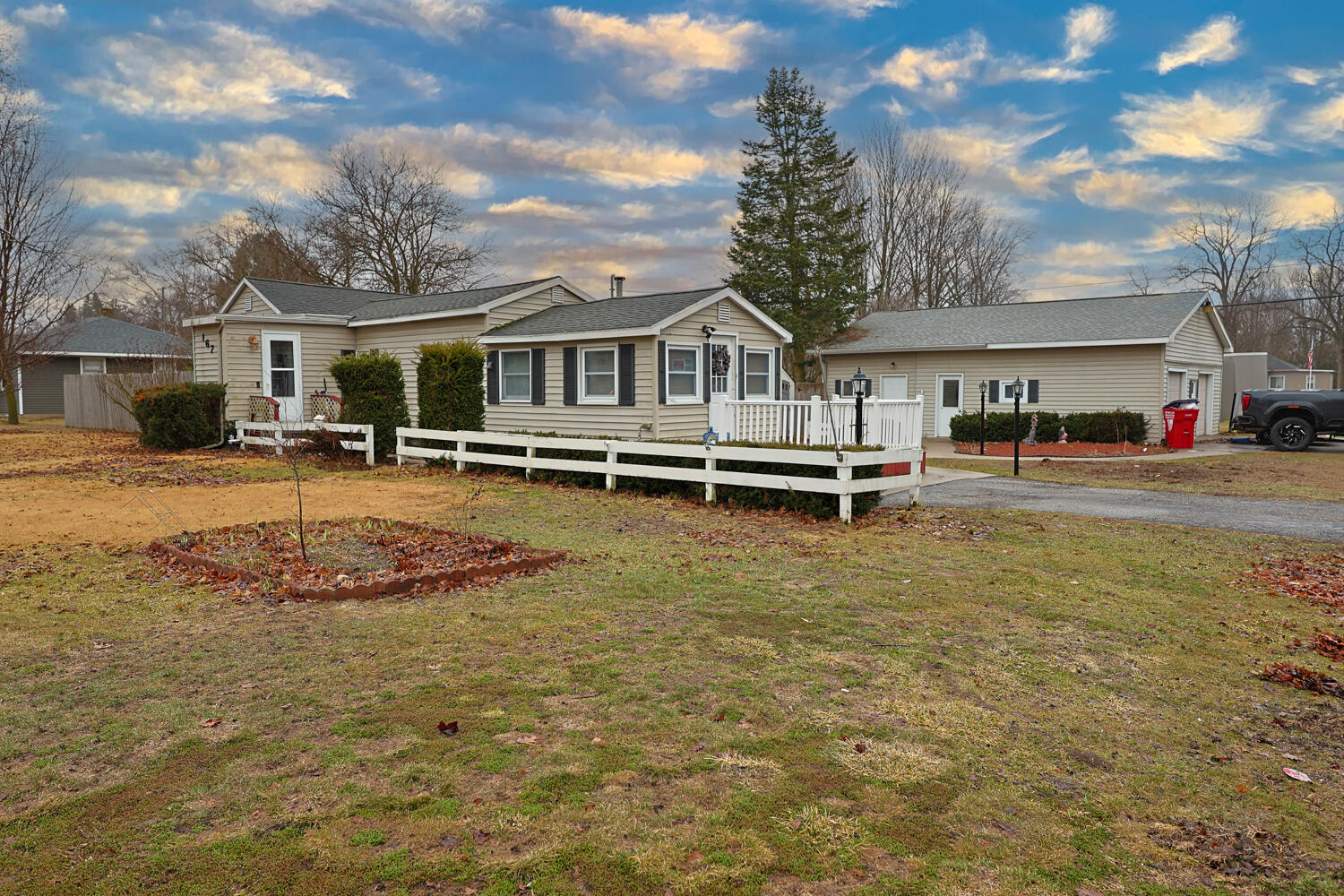 167 S Division (13 of 23)