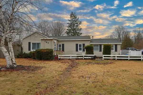 $199,900 | 167 South Division Street, Hesperia, MI 49421