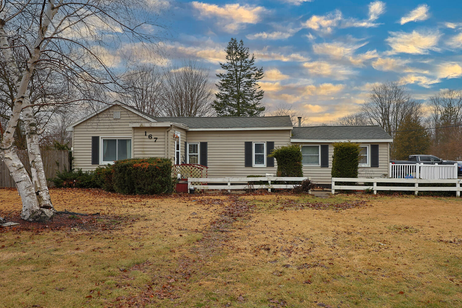 167 South Division Street Hesperia, MI 49421 - Photo 2 of 24 167 S Division (14 of 23)