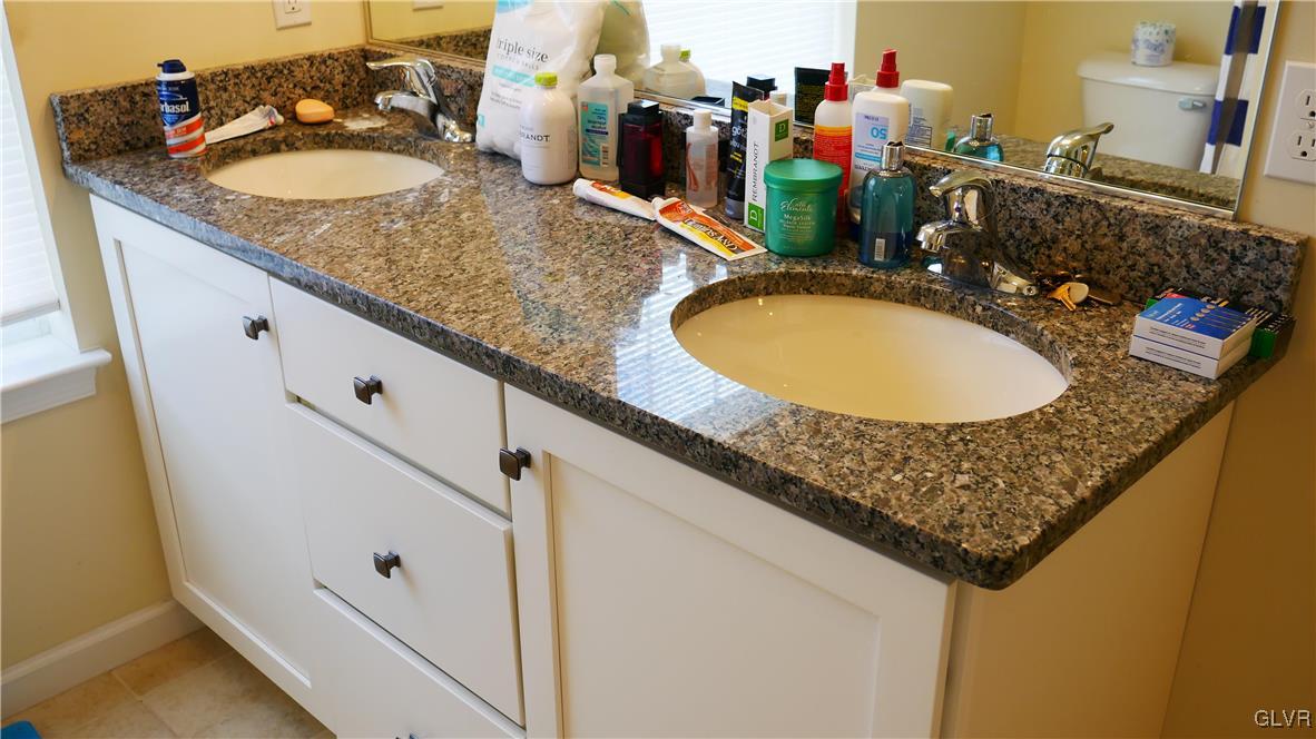 2266 Rising Hill Road Whitehall, PA 18052 - Photo 21 of 24 Gallery Image 21