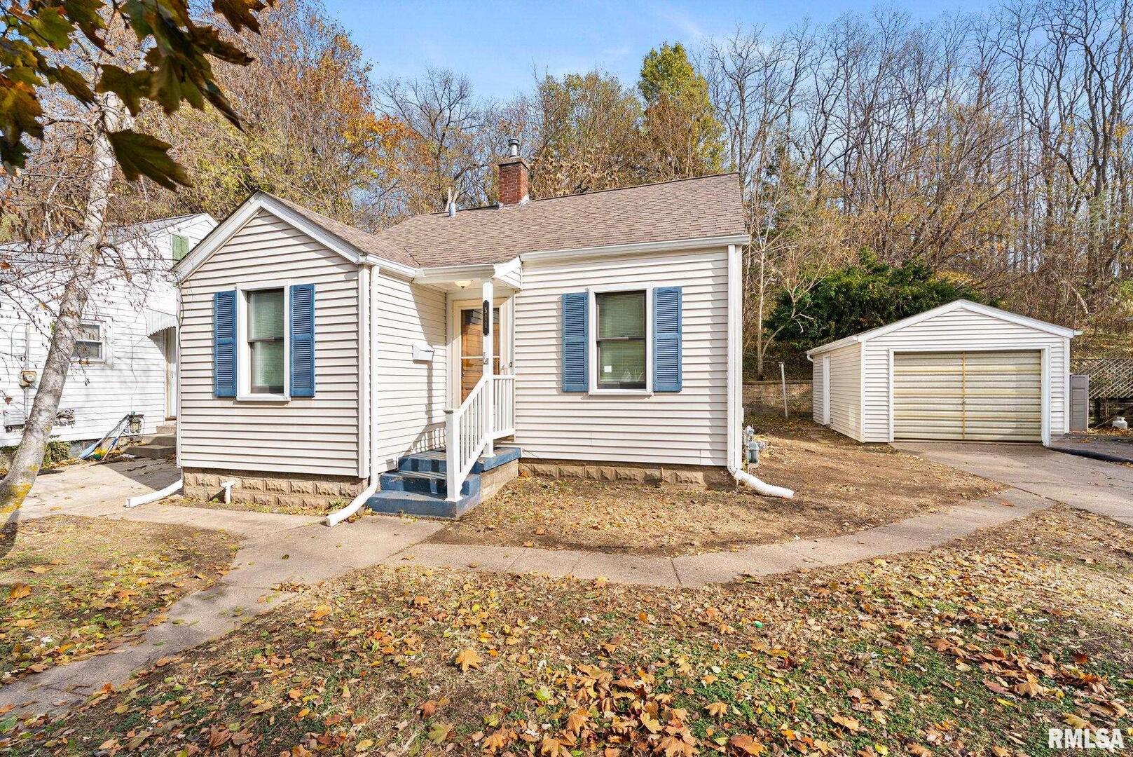 511 Waverly Road Davenport, IA 52804 - Photo 1 of 24 Gallery Image 1