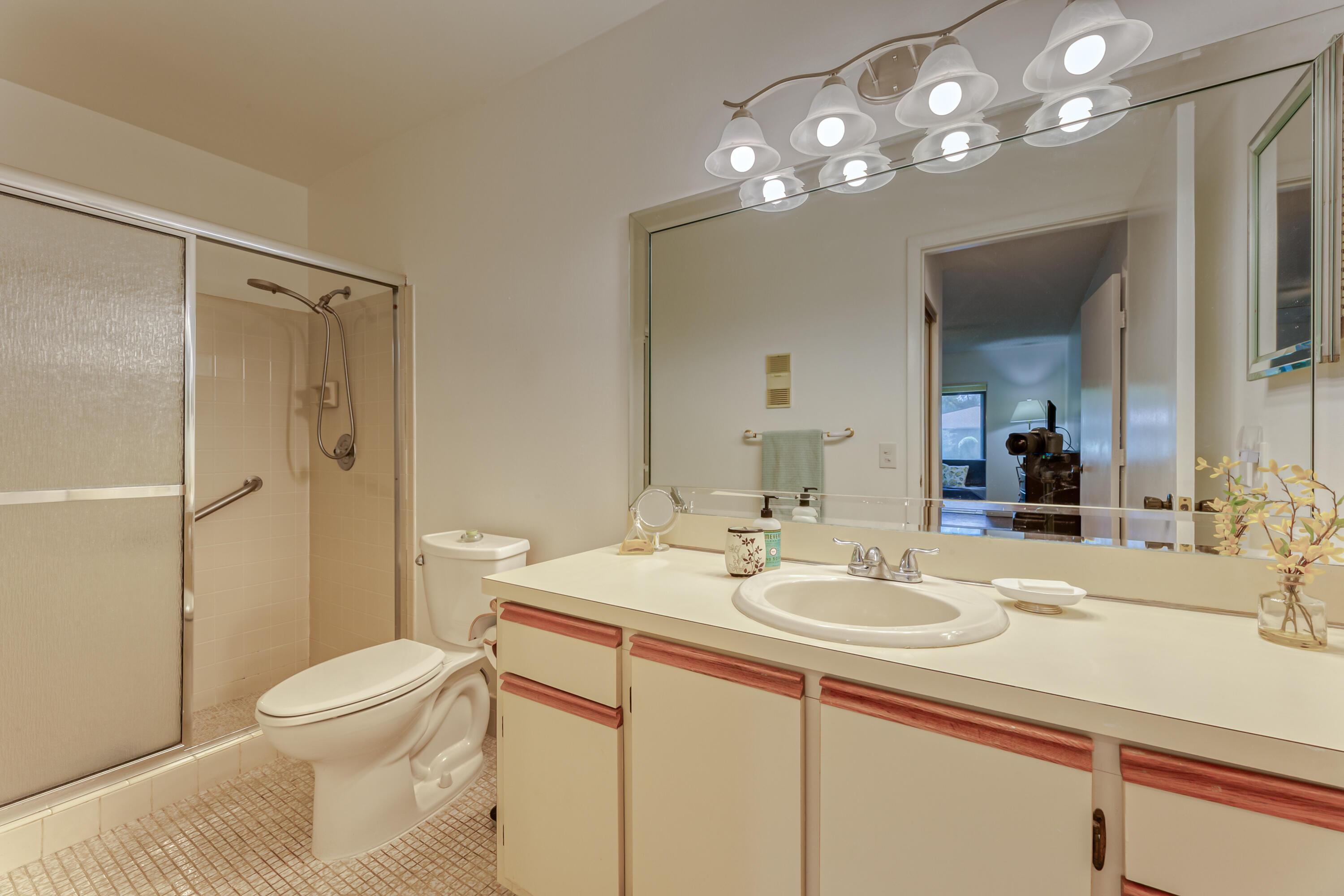 8916 Rheims Road Boca Raton, FL 33496 - Photo 19 of 31 Master Bath