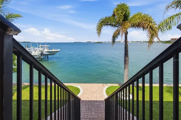 $447,000 | 2675 St Joseph Drive East, Unit D, Dunedin, FL 34698
