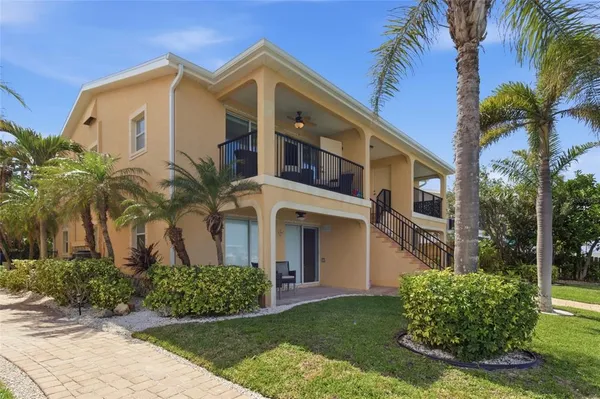 $447,000 | 2675 St Joseph Drive East, Unit D, Dunedin, FL 34698