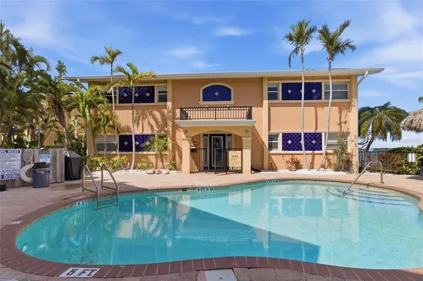 $447,000 | 2675 St Joseph Drive East, Unit D, Dunedin, FL 34698