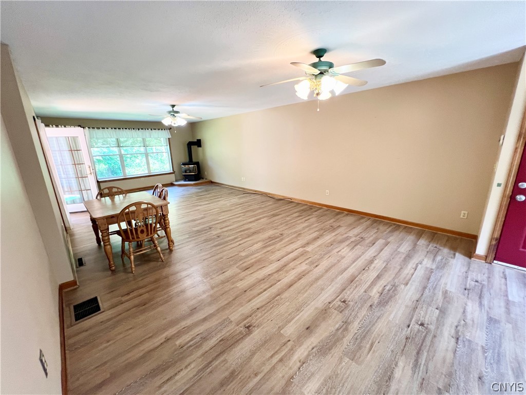 406 Middle Road Scriba, NY 13126 - Photo 13 of 33