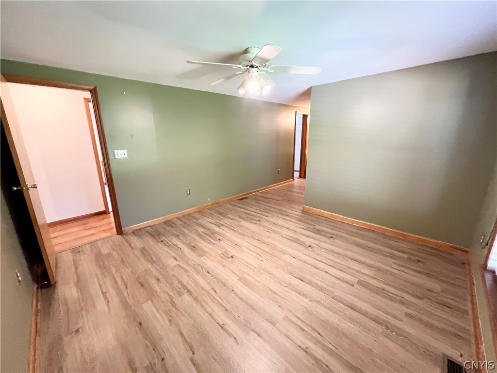 406 Middle Road Scriba, NY 13126 - Photo 16 of 33