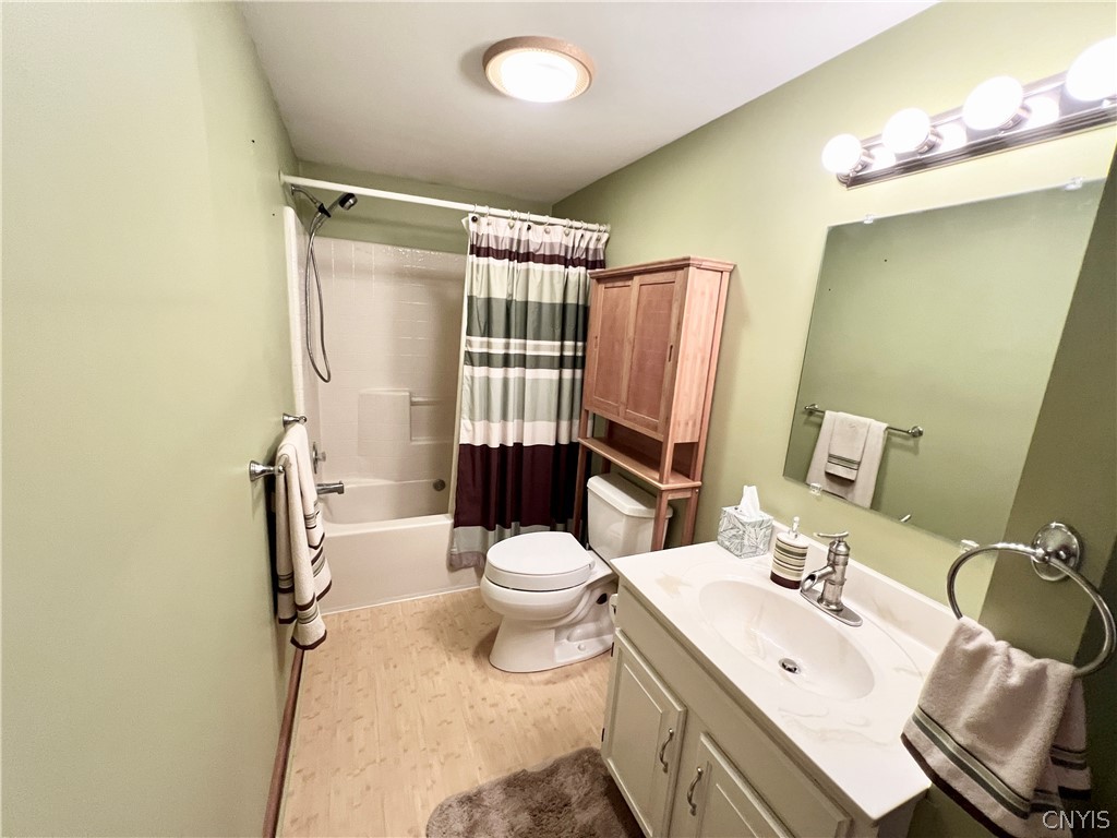 406 Middle Road Scriba, NY 13126 - Photo 24 of 33