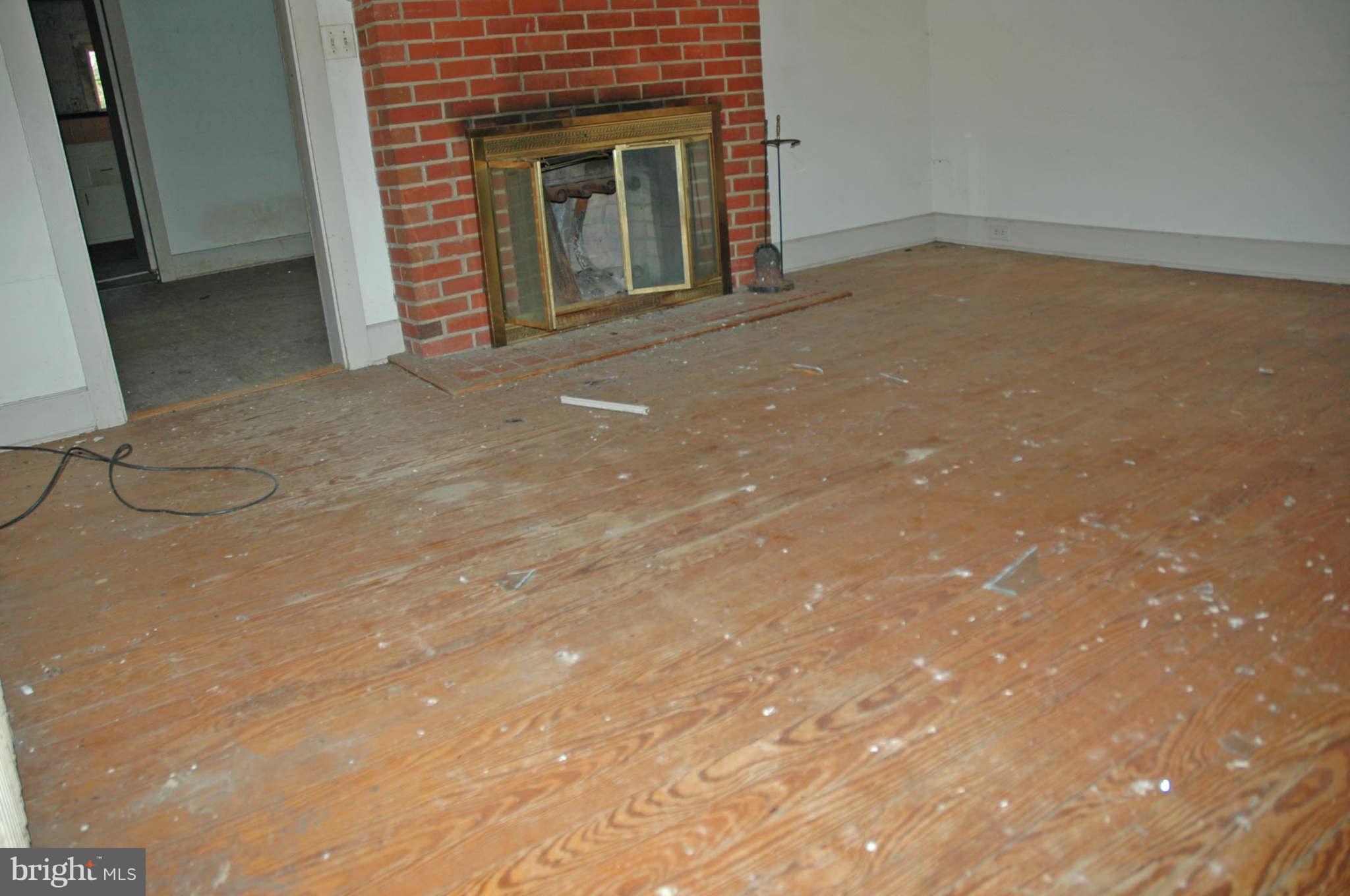 205 Stoney Battery Road Earleville, MD 21919 - Photo 9 of 10 Living Room