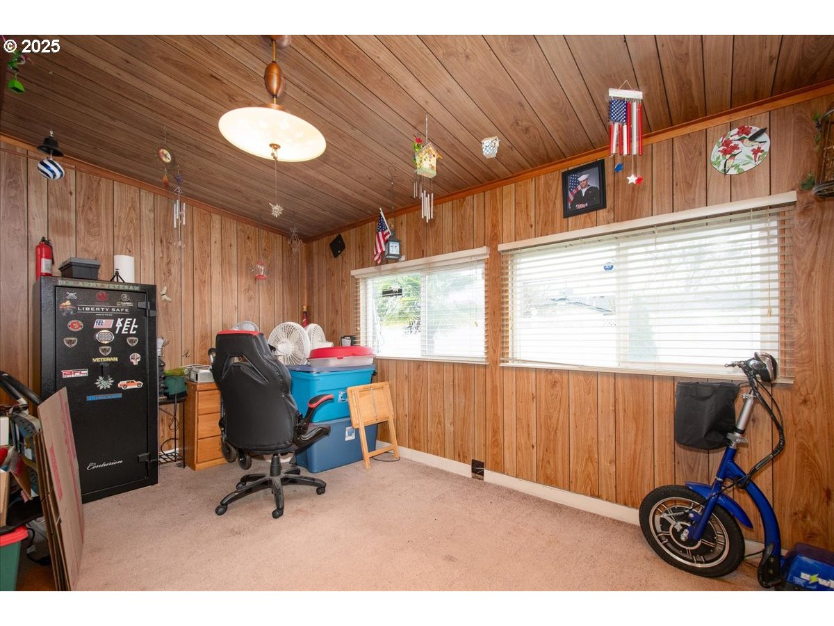 1591 Rainier Road Woodburn, OR 97071 - Photo 14 of 23 Gallery Image 14