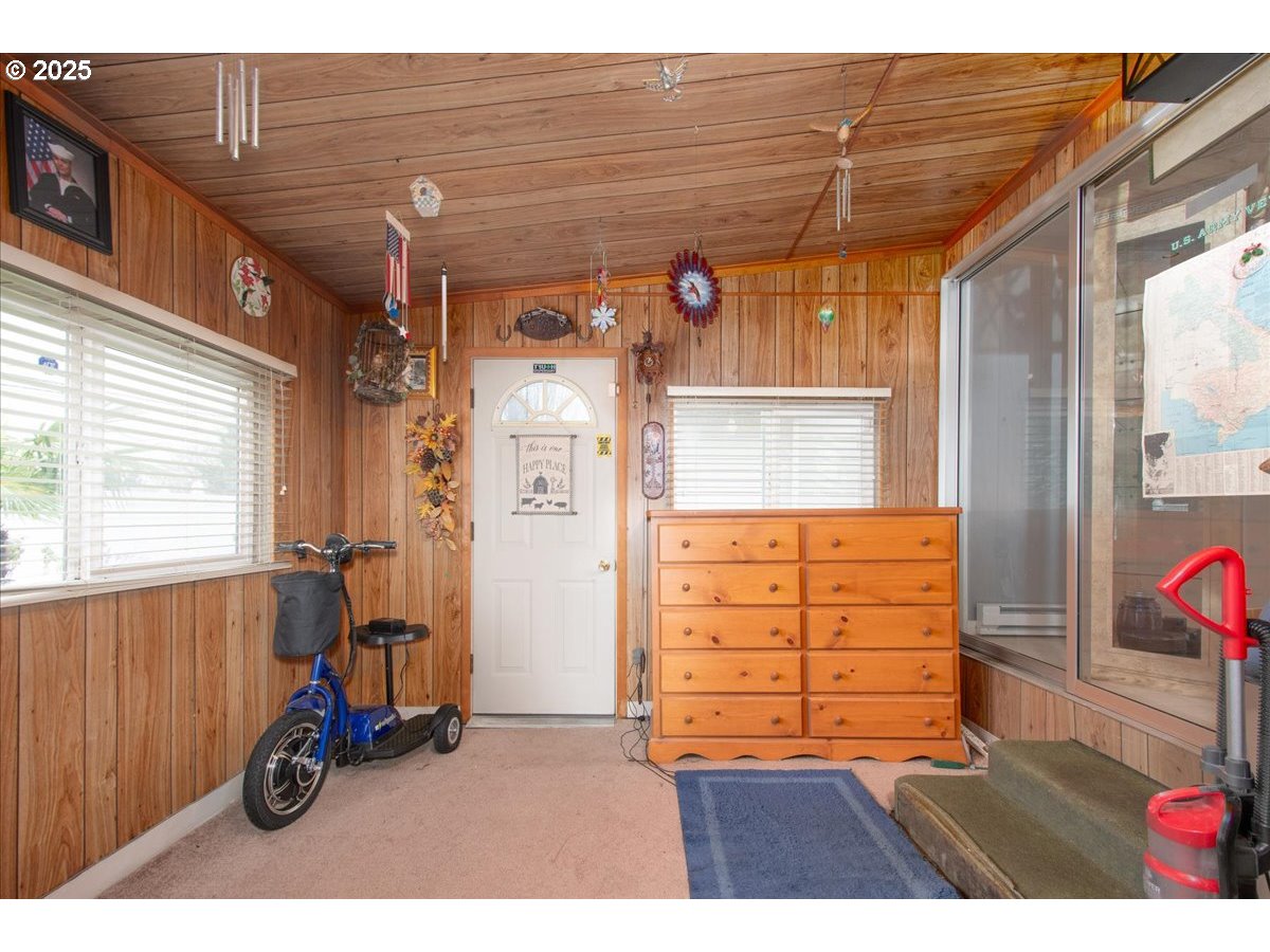 1591 Rainier Road Woodburn, OR 97071 - Photo 15 of 23 Gallery Image 15