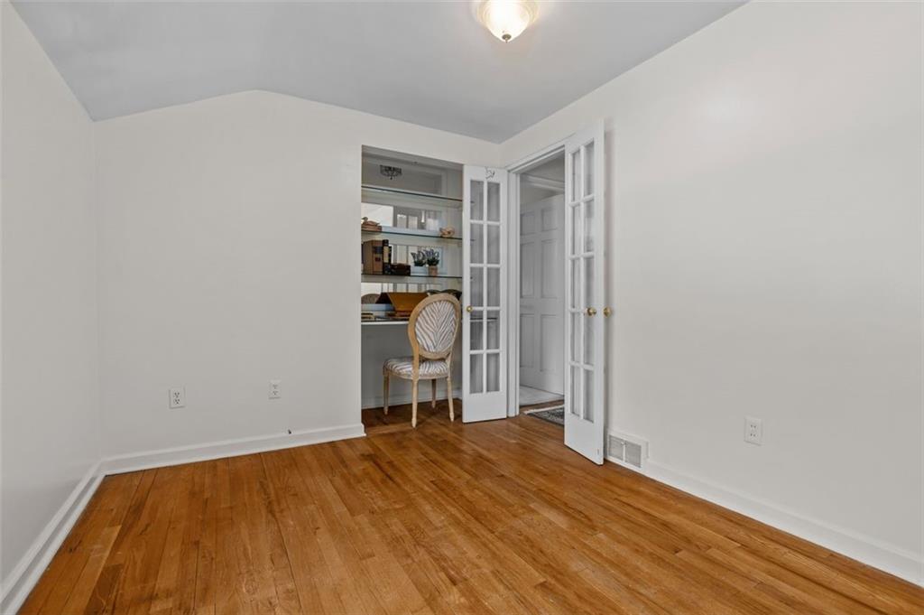 1151 Greentree Road Pittsburgh, PA 15220 - Photo 22 of 30 Gallery Image 22