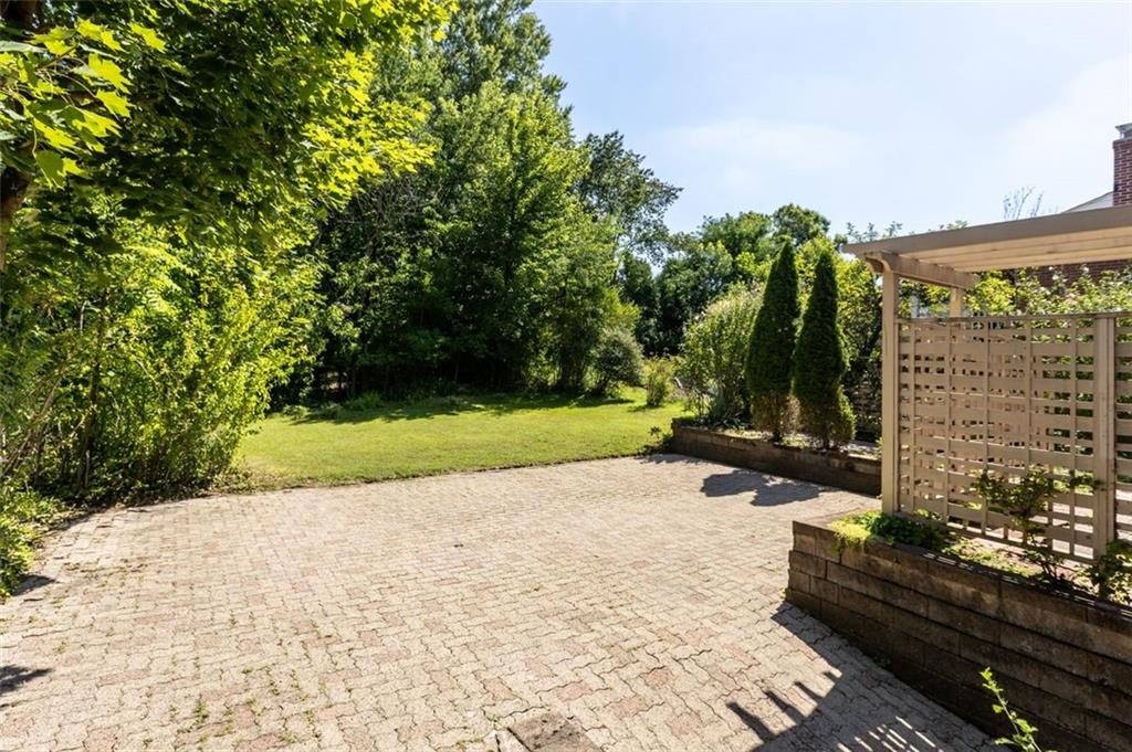 1151 Greentree Road Pittsburgh, PA 15220 - Photo 25 of 30 Gallery Image 25