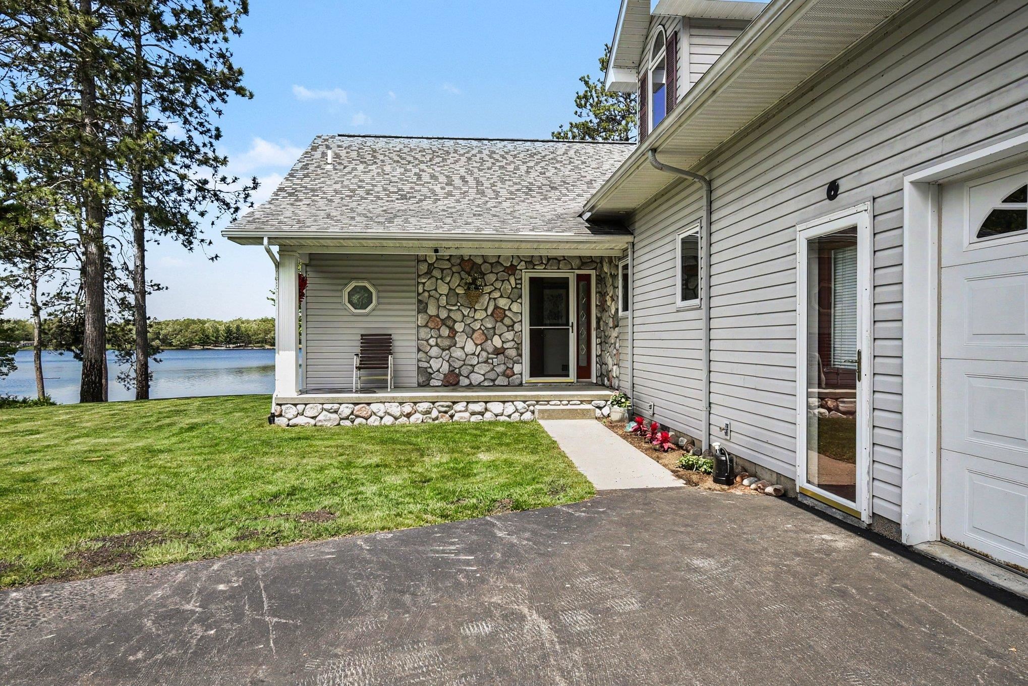 2001 Indian Lake Road National City, MI 48748 - Photo 10 of 50