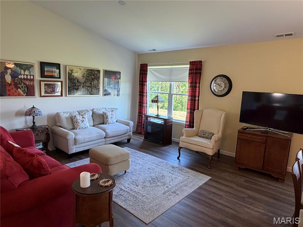 1053 Hawk Ridge Drive Union, MO 63084 - Photo 2 of 14