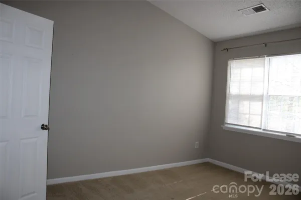 $1,500 | 10118 Frosty Lane, Charlotte, NC 28216