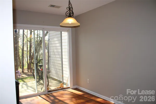 $1,500 | 10118 Frosty Lane, Charlotte, NC 28216