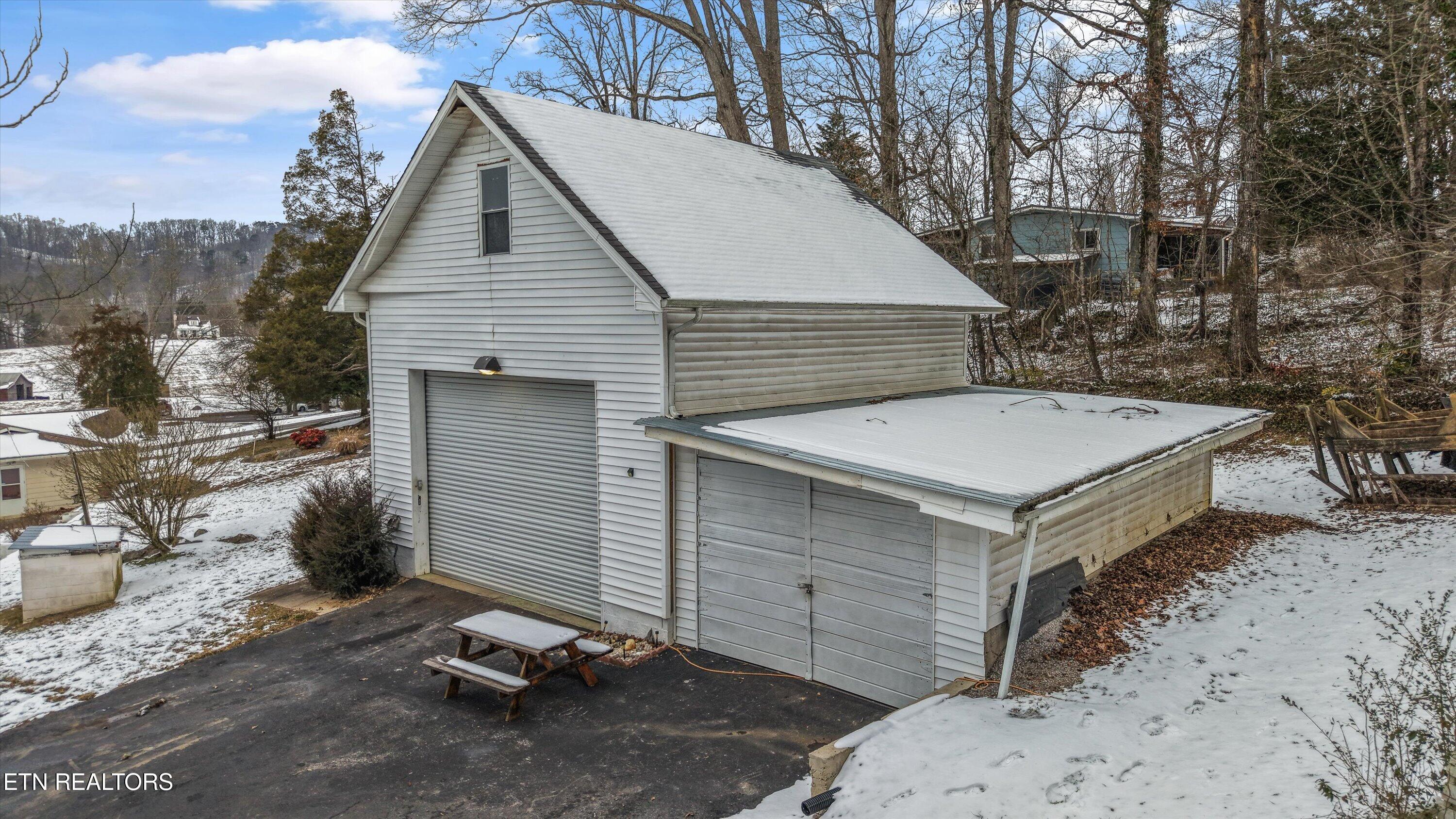 359 East Wolf Valley Road Heiskell, TN 37754 - Photo 22 of 40 359e-wolfvalley-rd-shop-exterior