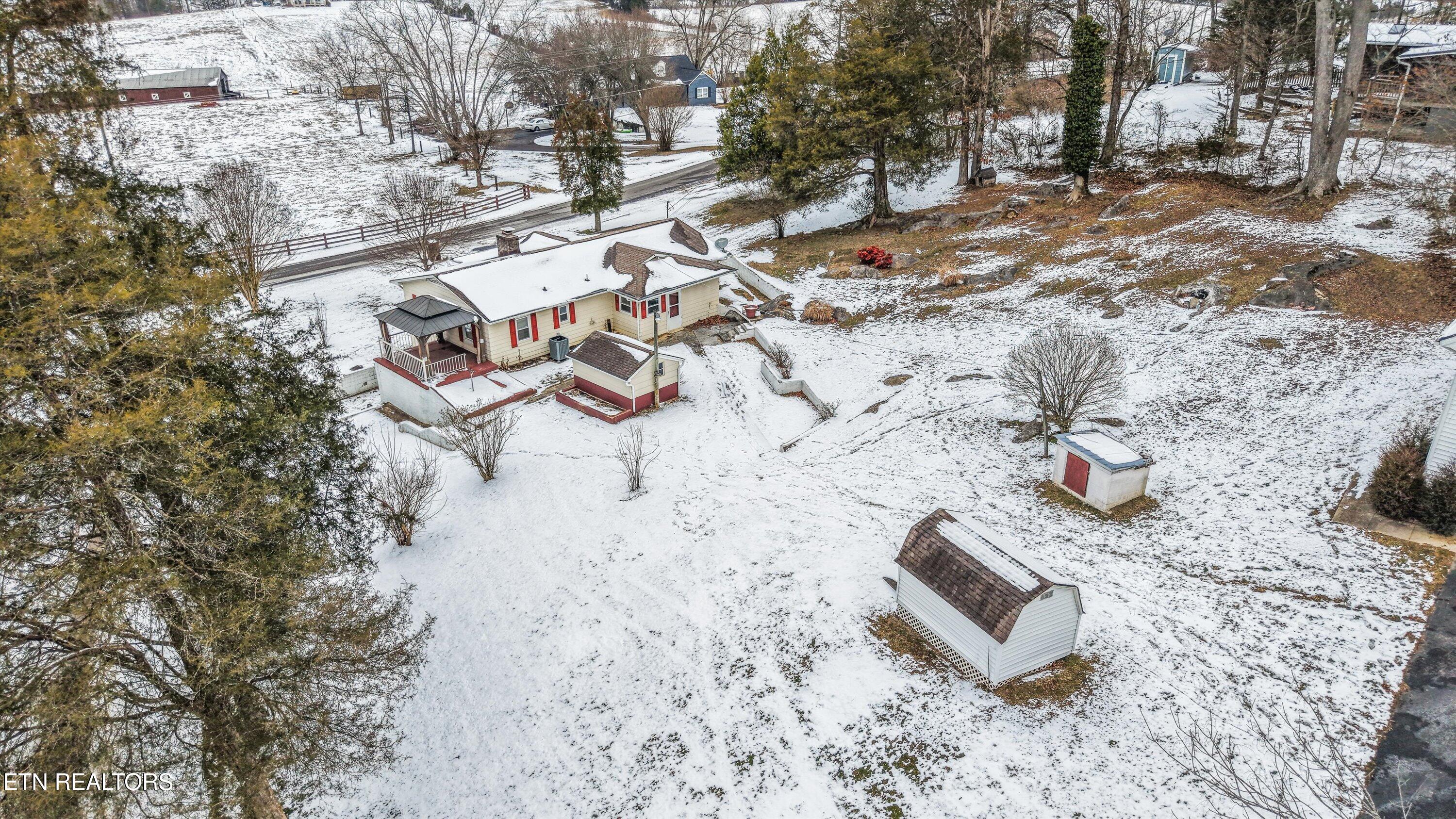 359 East Wolf Valley Road Heiskell, TN 37754 - Photo 28 of 40 359e-wolfvalley-rd-aerial-valley