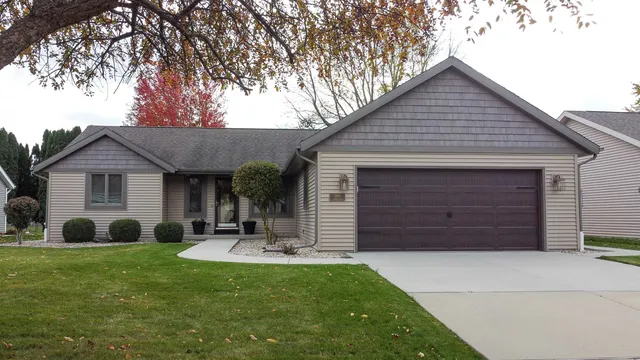 $439,900 | 3800 Amber Lane, Janesville, WI 53546