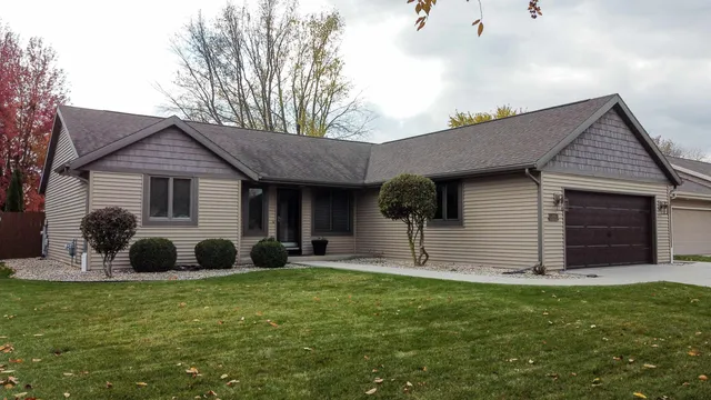 $439,900 | 3800 Amber Lane, Janesville, WI 53546