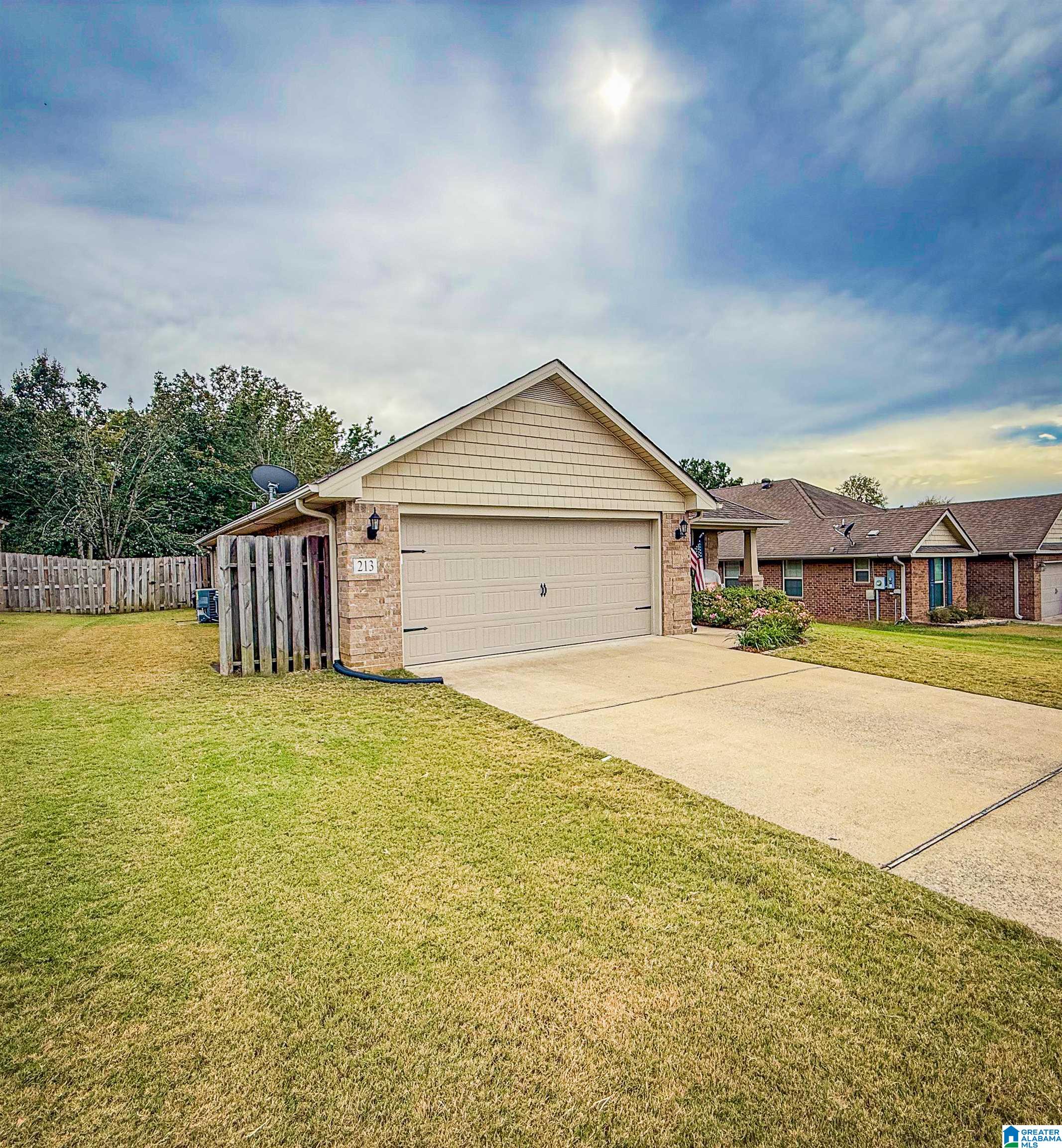 213 Stoney Trail Alabaster, AL 35114 - Photo 3 of 60