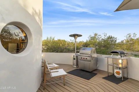 $2,499,000 | 7915 East Primrose Path, Carefree, AZ 85377