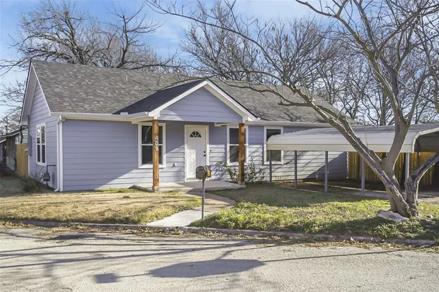 $1,350 | 401 Miller Street, Bowie, TX 76230