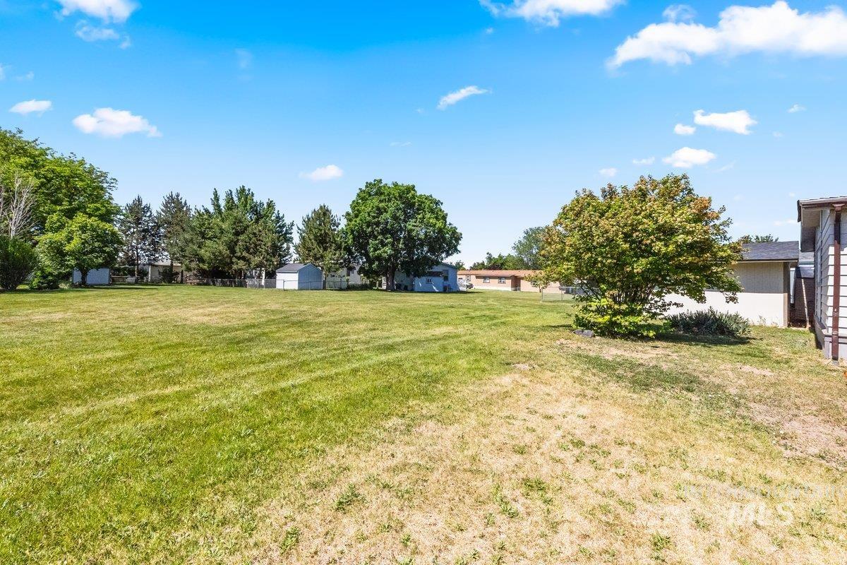 700 East Fairview Avenue, Unit 172 Meridian, ID 83642 - Photo 25 of 29