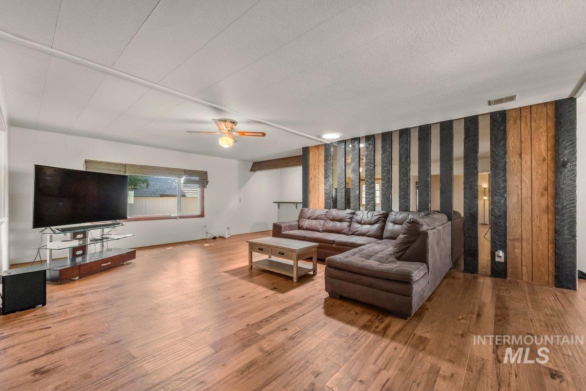 700 East Fairview Avenue, Unit 172 Meridian, ID 83642 - Photo 4 of 29