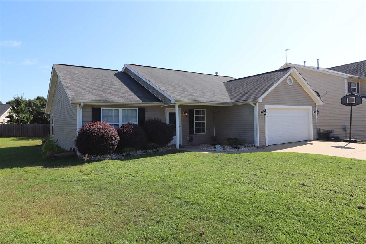 520 Indiana Court Lyman, SC 29365 - Photo 2 of 25 Gallery Image 2