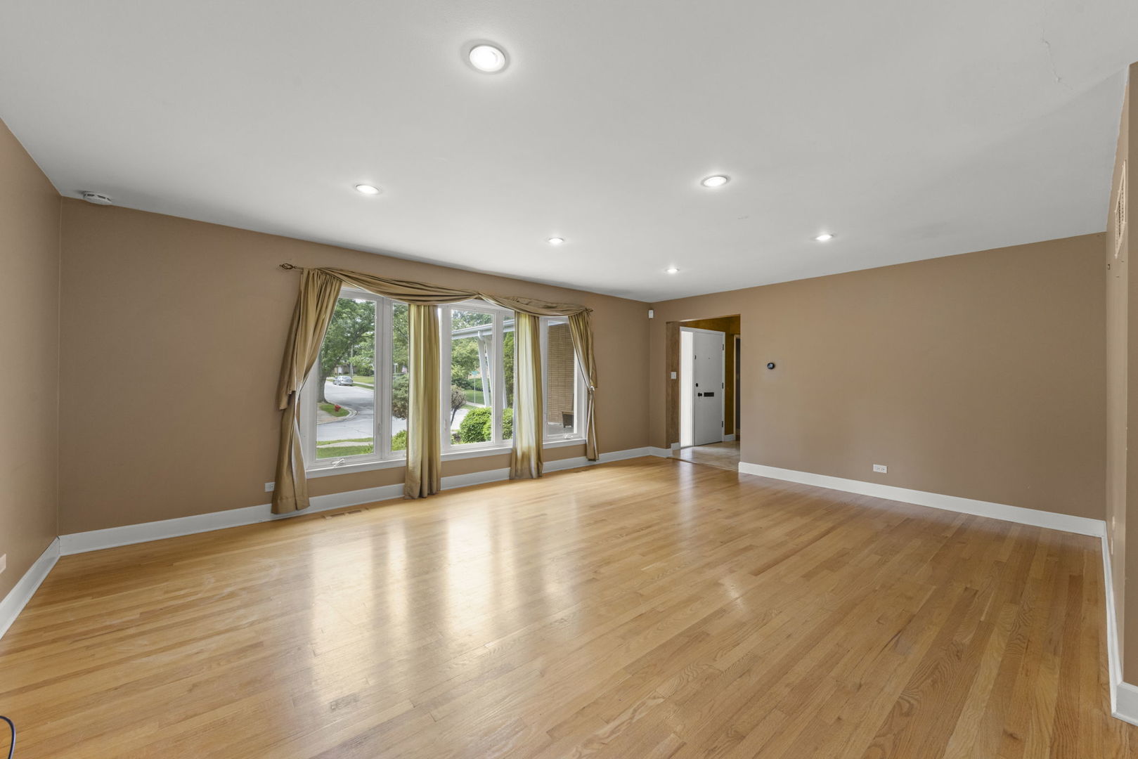1500 Carson Drive Homewood, IL 60430 - Photo 6 of 26