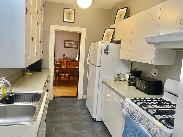 a picture of a black and white wall