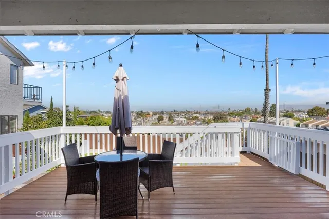 $1,350,000 | 2407 Ripley Avenue, Redondo Beach, CA 90278