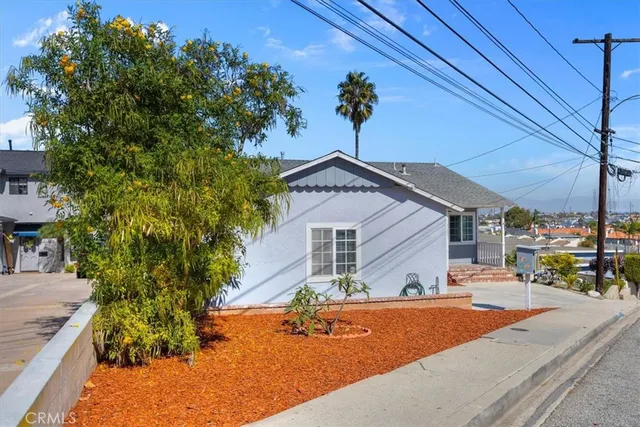 $1,350,000 | 2407 Ripley Avenue, Redondo Beach, CA 90278
