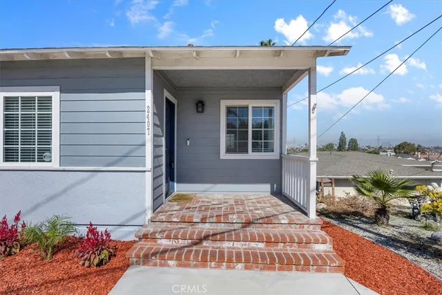 $1,350,000 | 2407 Ripley Avenue, Redondo Beach, CA 90278