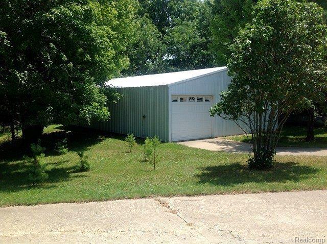 4540 East Shabbona Road Deckerville, MI 48427 - Photo 5 of 13 IMG_0155.jpg
