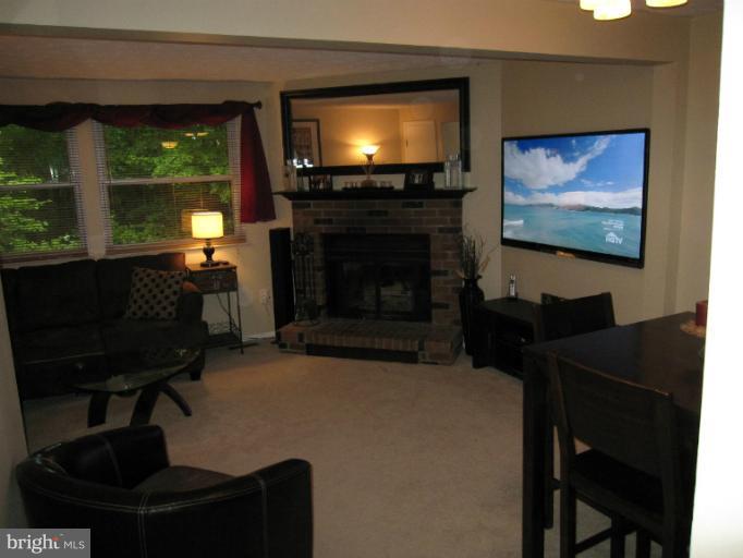 8307 Windfall Road Springfield, VA 22153 - Photo 16 of 26 Living Room