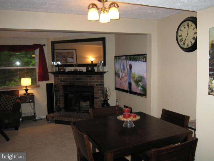 8307 Windfall Road Springfield, VA 22153 - Photo 24 of 26 Living Room