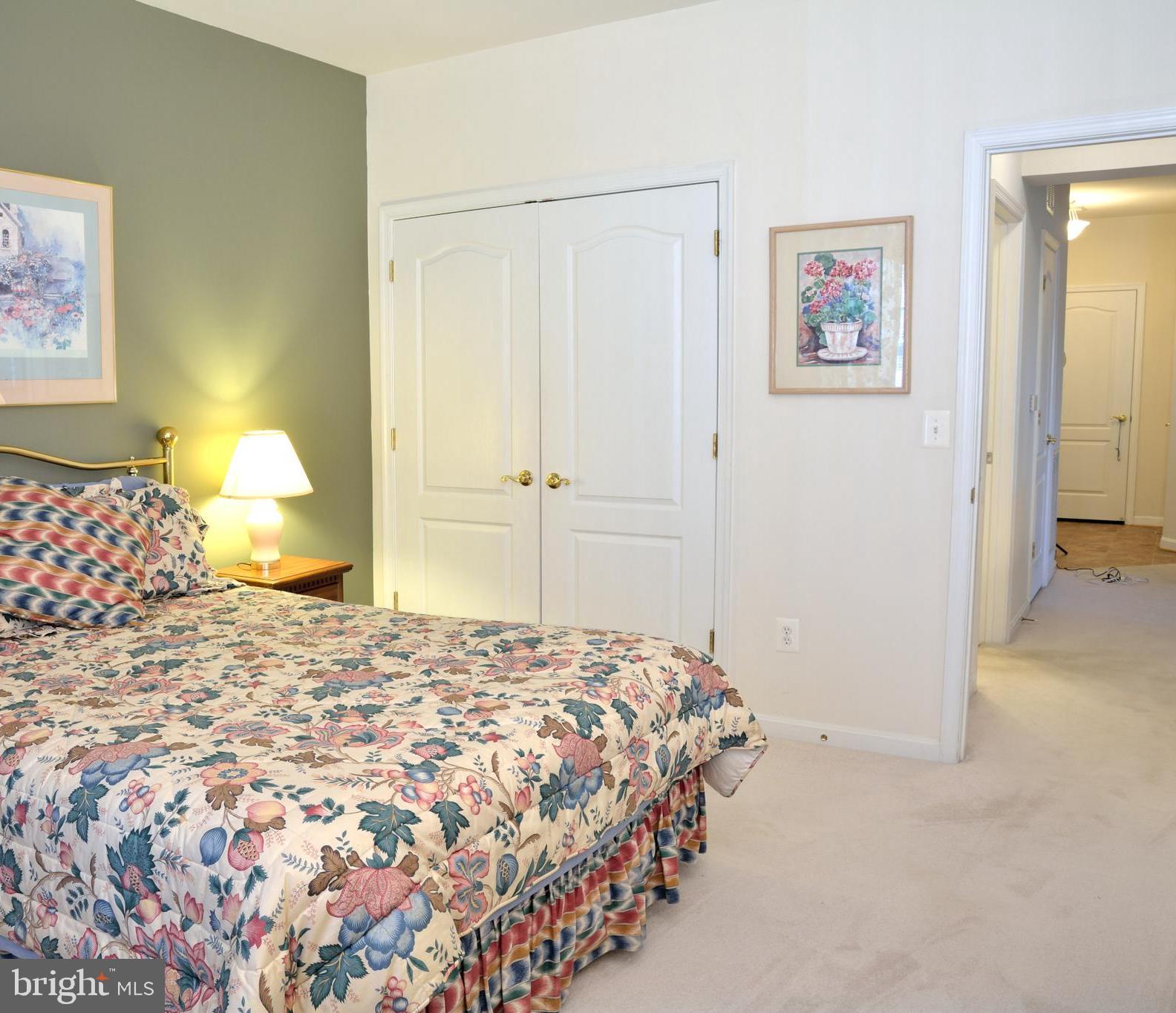 7305 Maplecrest Road, Unit 406 Elkridge, MD 21075 - Photo 14 of 26 Guest Room