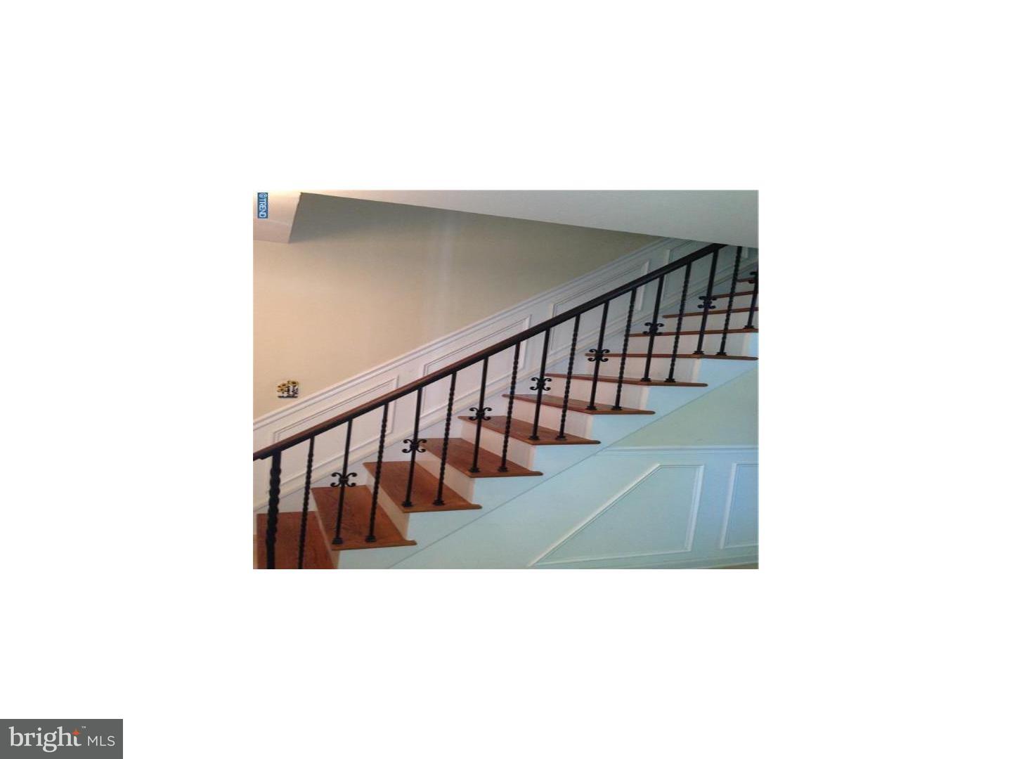 54 Euston Road South Evesham, NJ 08053 - Photo 3 of 24 Foyer