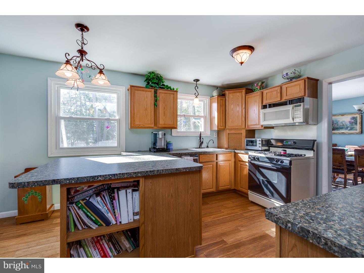 54 Euston Road South Evesham, NJ 08053 - Photo 5 of 24 Kitchen