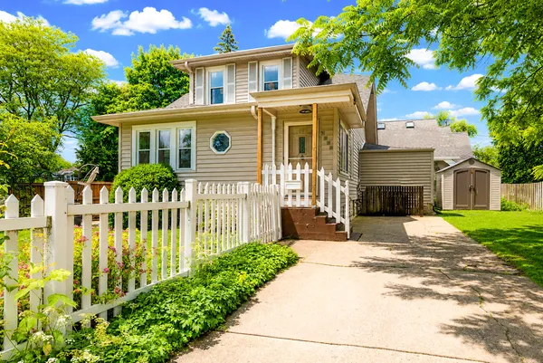 $499,000 | 1500 East Kensington Boulevard, Shorewood, WI 53211