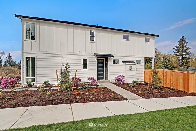 $1,440,000 | 8215 224th Street Southwest, Unit 3, Edmonds, WA 98026