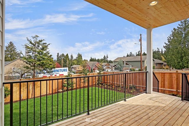 $1,440,000 | 8215 224th Street Southwest, Unit 3, Edmonds, WA 98026