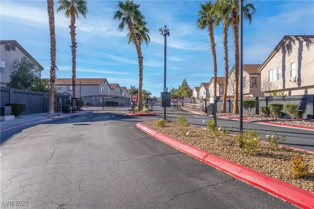 $1,550 | 6451 Saddle Up Avenue, Unit 101, Henderson, NV 89011