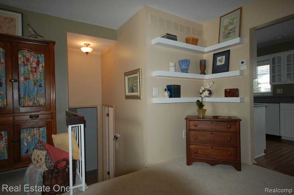 1470 Saddle Lane, Unit 166 Rochester, MI 48306 - Photo 7 of 14 DSC_0993.jpg