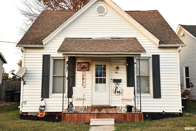 $60,000 | 111 West Cross Street, Winchester, IL 62694