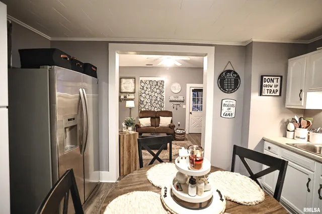 $60,000 | 111 West Cross Street, Winchester, IL 62694